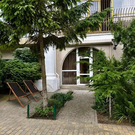 у моря, з патіо зоной аркадія Apartment Odesa
